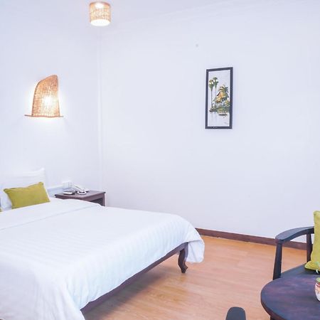 Angkor Yellow Villa Siem Reap Buitenkant foto