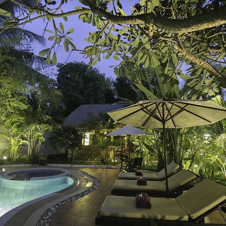 Angkor Yellow Villa Siem Reap Buitenkant foto