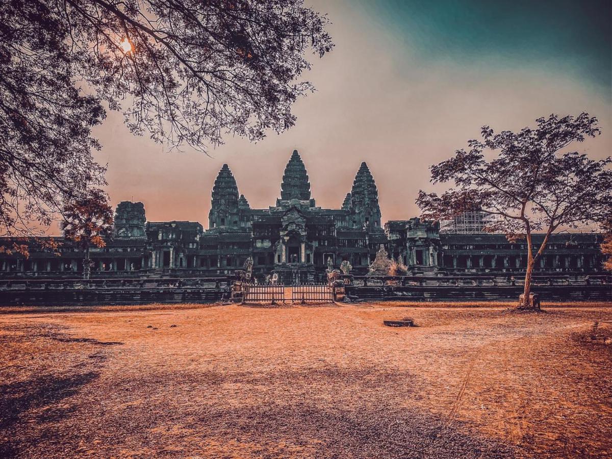 Angkor Yellow Villa Siem Reap Buitenkant foto