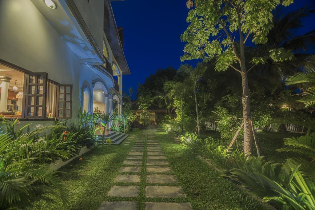 Angkor Yellow Villa Siem Reap Buitenkant foto