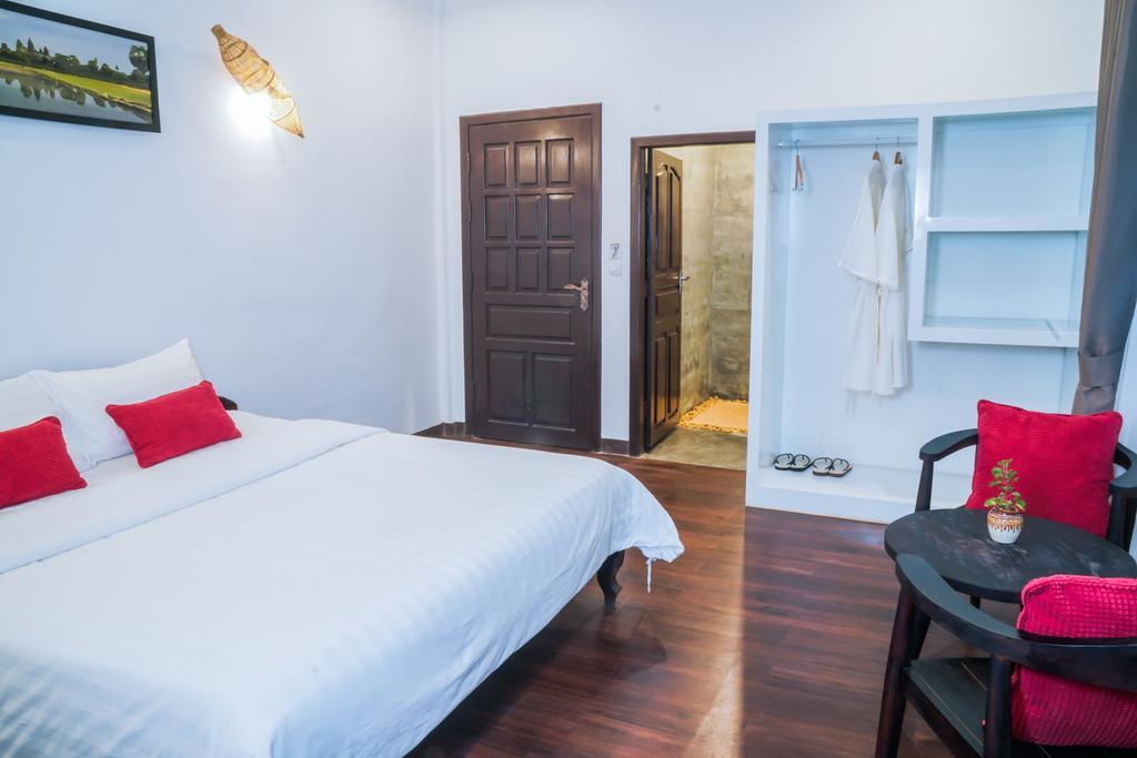 Angkor Yellow Villa Siem Reap Buitenkant foto