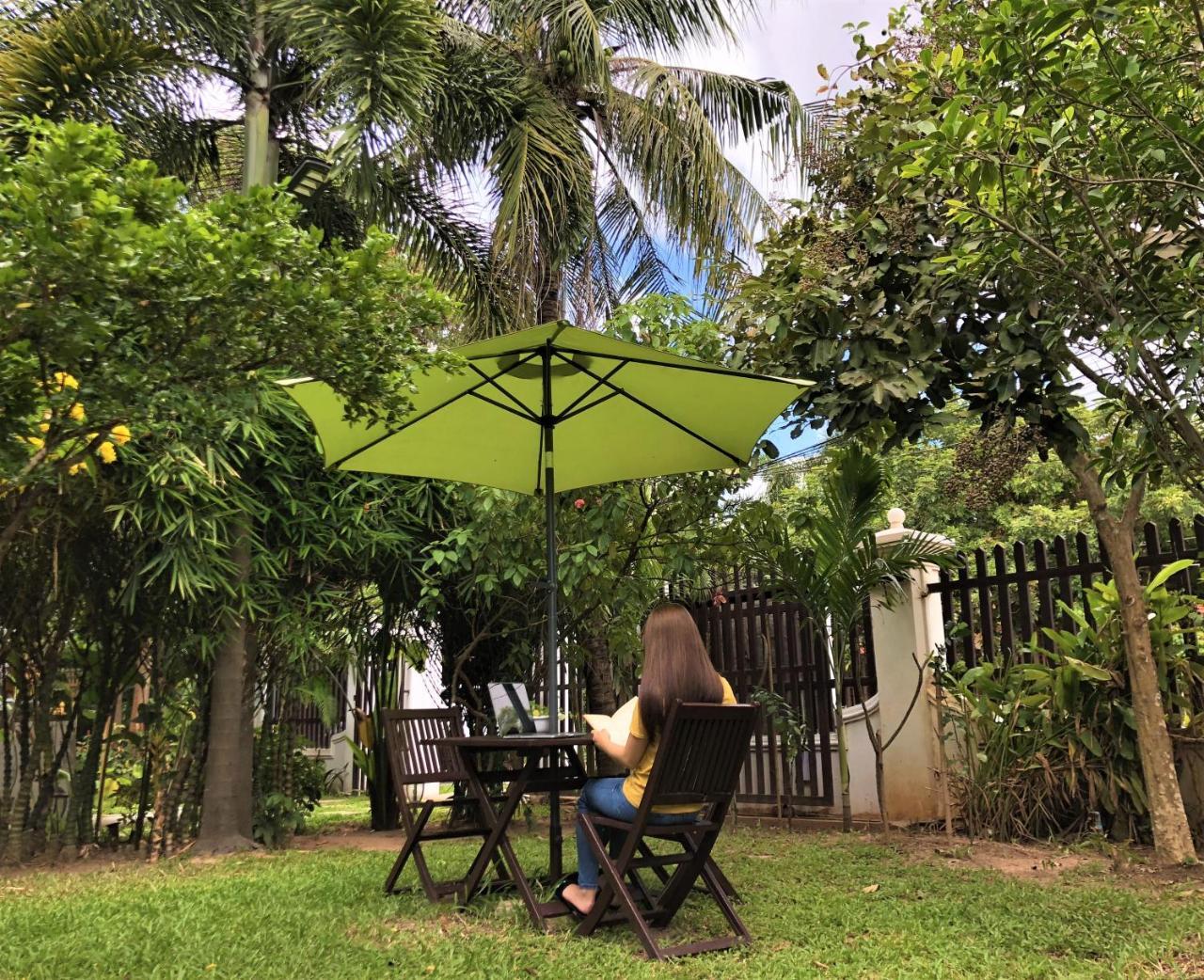Angkor Yellow Villa Siem Reap Buitenkant foto