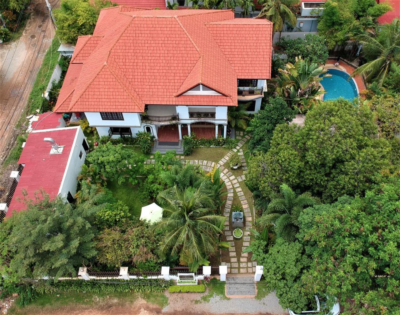 Angkor Yellow Villa Siem Reap Buitenkant foto