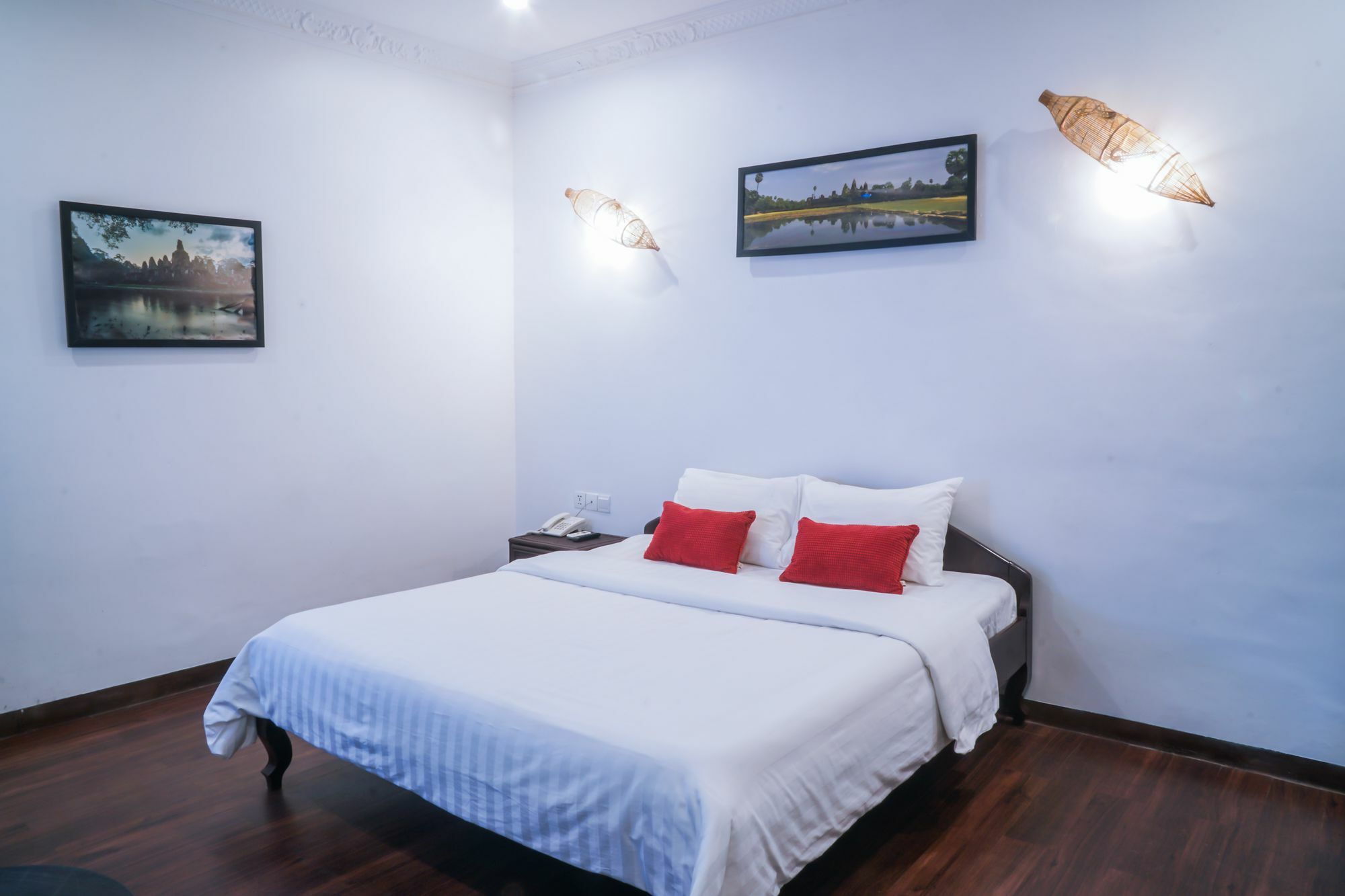 Angkor Yellow Villa Siem Reap Buitenkant foto