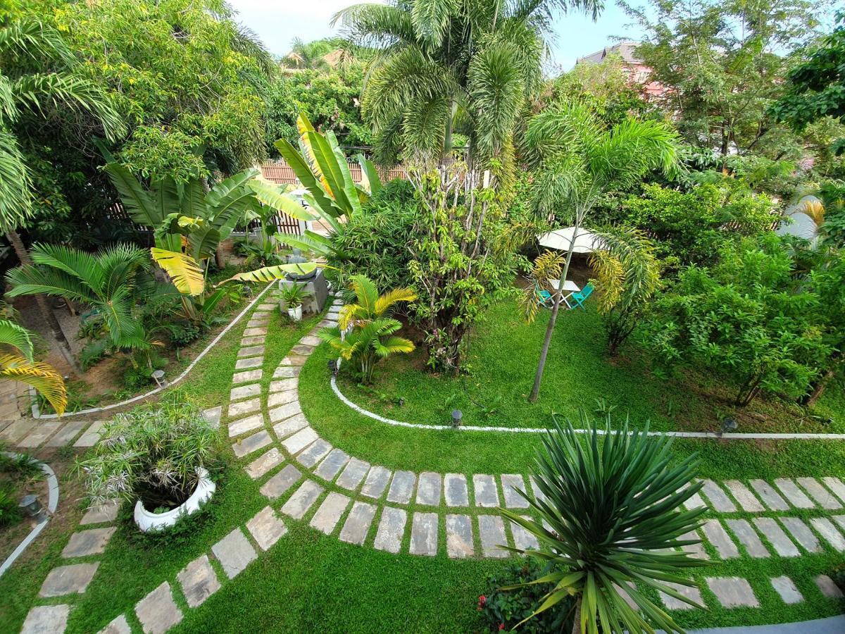 Angkor Yellow Villa Siem Reap Buitenkant foto