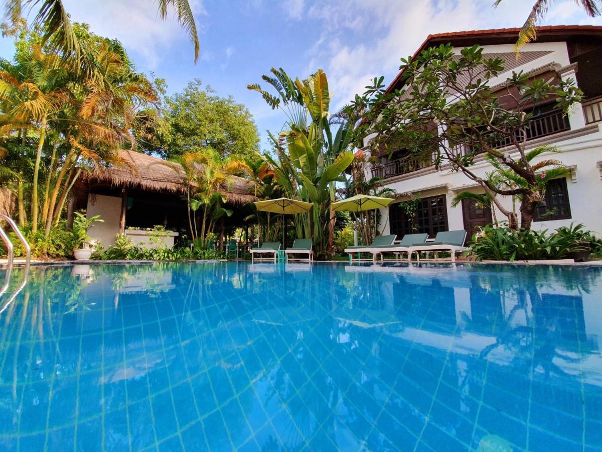 Angkor Yellow Villa Siem Reap Buitenkant foto